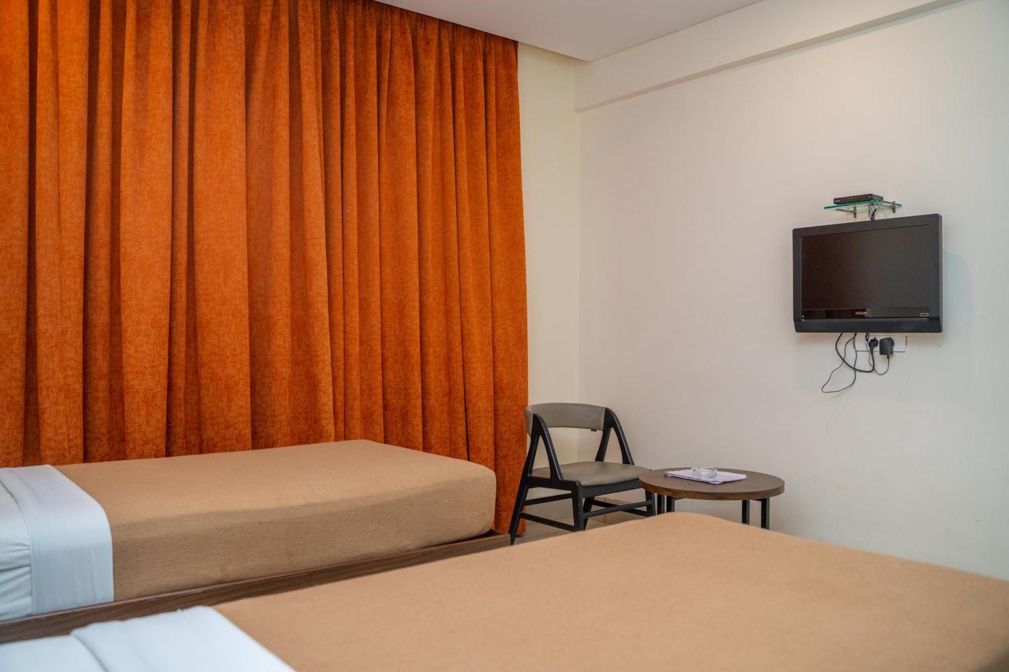 Hotel Dreamland Pune Extérieur photo