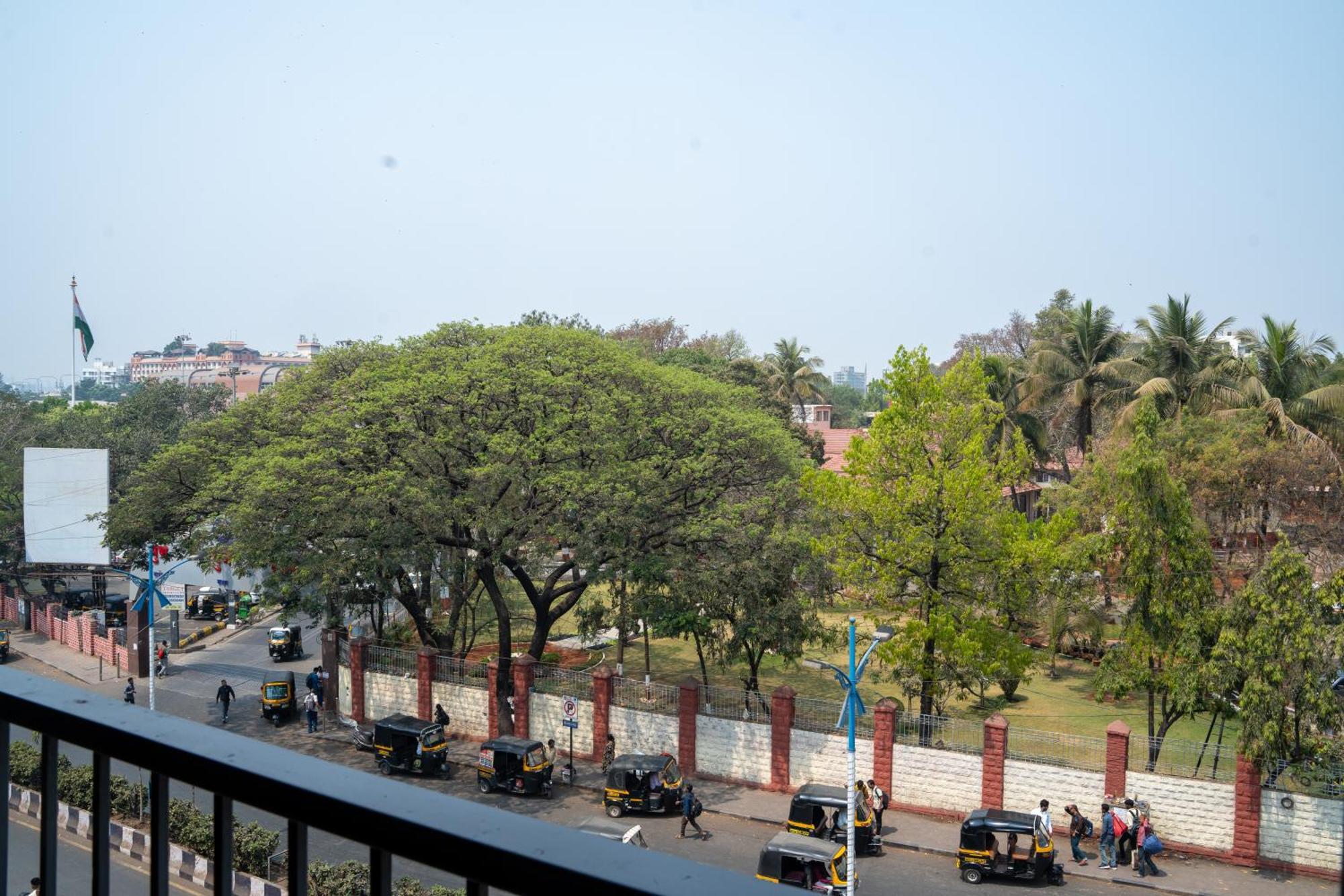 Hotel Dreamland Pune Extérieur photo